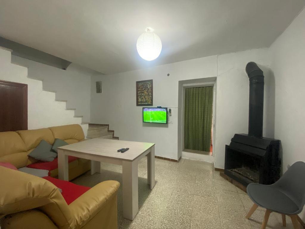 Casa Chiqui Βίλα Zahara De La Sierra Εξωτερικό φωτογραφία